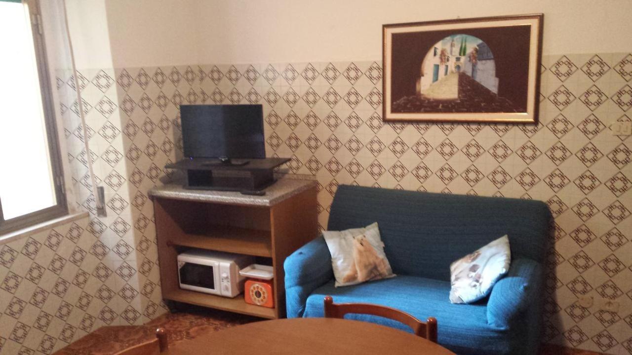 Appartamento Casa Michele Pau Esterno foto